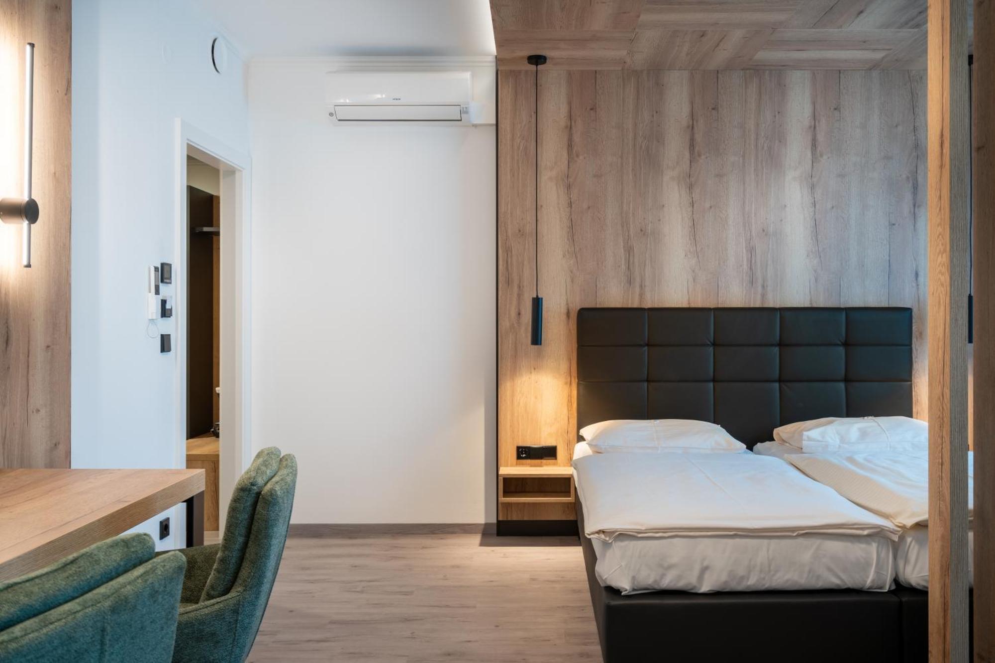 City Hotel Stockerau Zewnętrze zdjęcie